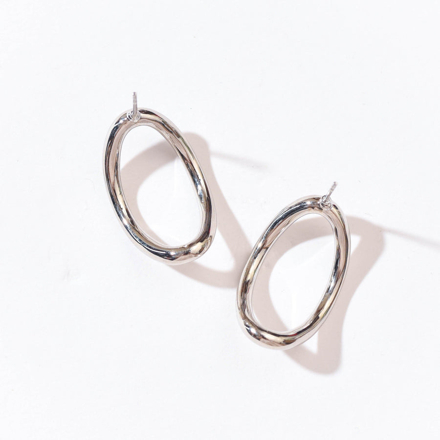 Aiko Hollow Studs | Silver