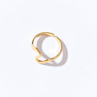 Cally Wave Ring