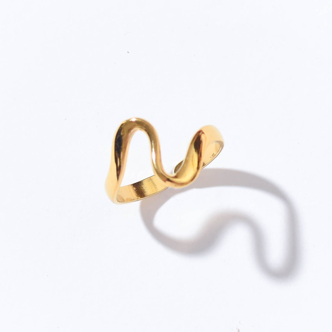 Cally Wave Ring