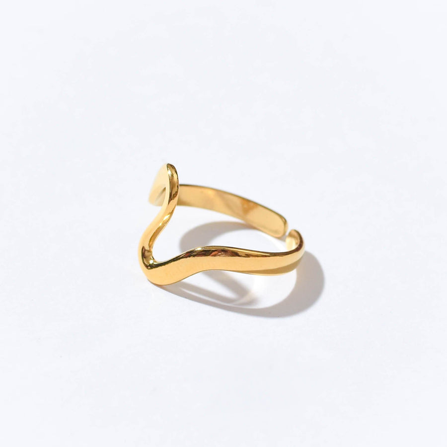 Cally Wave Ring