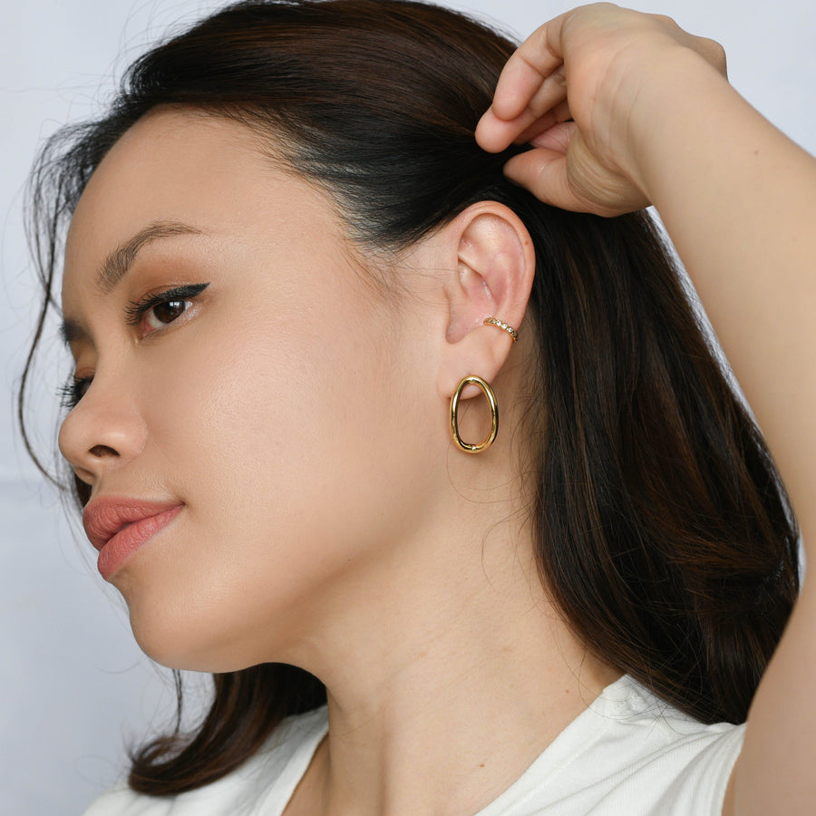 Aiko Hollow Studs | Gold